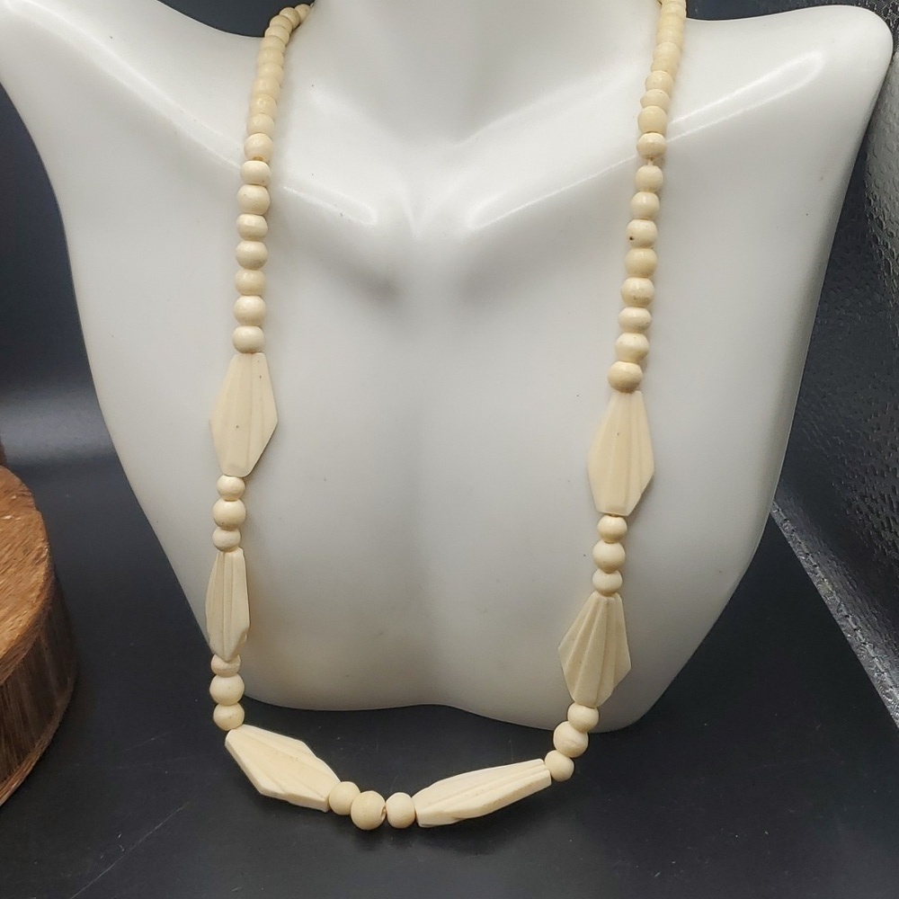 N3337 authentic bone‎ carved necklace Rare find